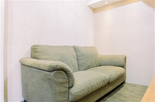 Photo 8 - Cozy Stay And Tidy 1Br Green Bay Pluit Apartment