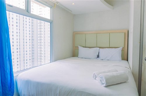 Photo 1 - Cozy Stay And Tidy 1Br Green Bay Pluit Apartment