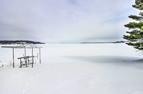 Foto 19 - Spacious Waterfront Home w/ Dock on Gull Lake