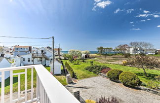 Foto 1 - Westbrook Home w/ Ocean Views - Walk to Beach