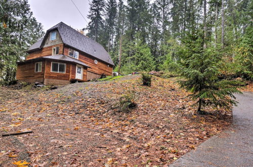 Photo 2 - Cabin w/ Hot Tub, 25 Mi to Olympic Nat'l Park