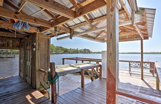 Foto 2 - Peaceful Escape w/ Boat Dock on Lake Talquin