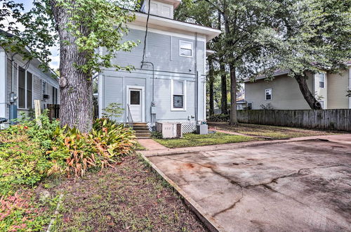 Photo 3 - Haunted Shreveport Home ~ 3 Mi to Downtown Fun