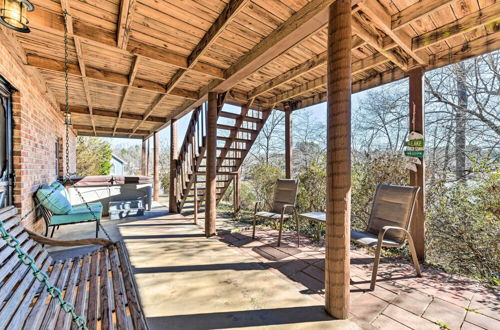 Photo 14 - Lake Norman Cabin: Private Dock & Hot Tub