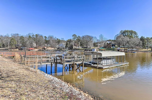 Photo 12 - Lake Norman Cabin: Private Dock & Hot Tub