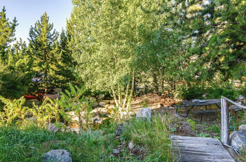 Photo 19 - Cozy Island Park Cabin, 20 Mi to Yellowstone