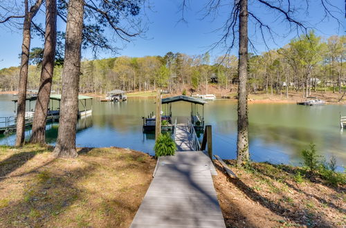 Photo 19 - Lake Hartwell Vacation Rental w/ Boat Dock & Slip