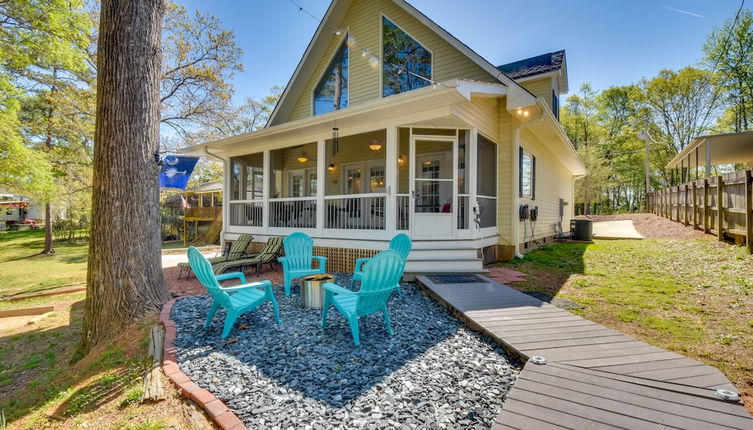 Foto 1 - Lake Hartwell Vacation Rental w/ Boat Dock & Slip