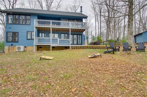Photo 27 - Modern Nellysford Getaway on 40 Private Acres