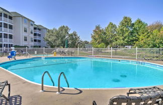 Photo 1 - Centrally Located Branson Condo w/ Pool & Marina