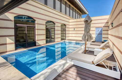 Photo 3 - Majestic Resort Villa w Private Pool on The Palm