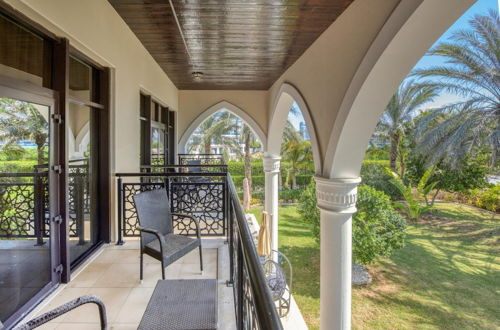 Foto 15 - Majestic Resort Villa w Private Pool on The Palm