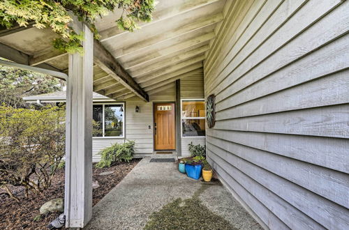 Photo 18 - Lynnwood Home w/ Private Hot Tub