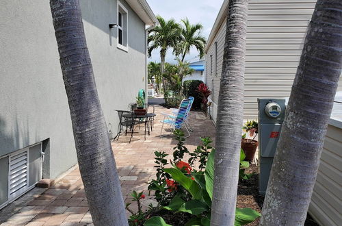 Photo 4 - South Hutchinson Island Cottage w/ Beach Access