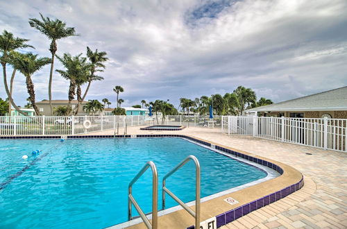 Photo 14 - South Hutchinson Island Cottage w/ Beach Access