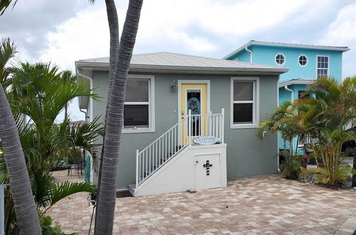 Photo 17 - South Hutchinson Island Cottage w/ Beach Access