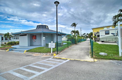 Photo 18 - South Hutchinson Island Cottage w/ Beach Access