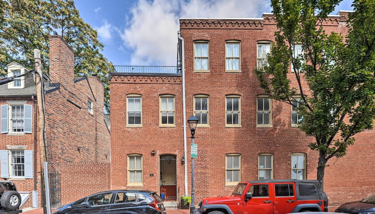 Foto 1 - Classic Fells Point Condo on Broadway Square