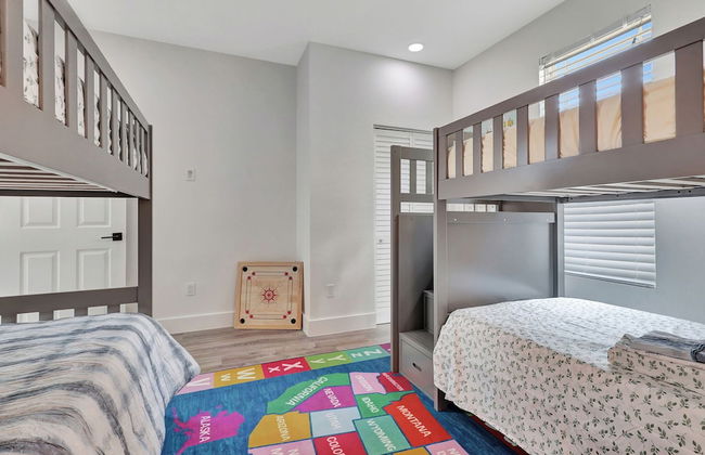6BR Sleeps 15 Pool BBQ Firepit Games Stables More! - Foto 14