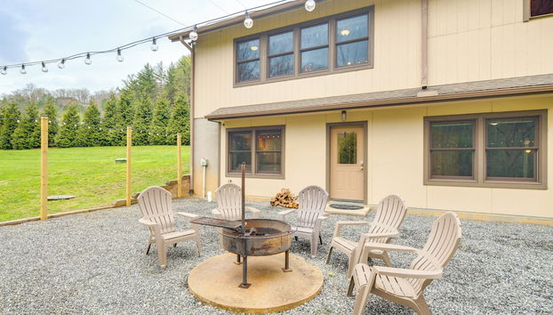 Sawyers Cabin w/ Hot Tub, 12 Mi to Asheville - Foto 3