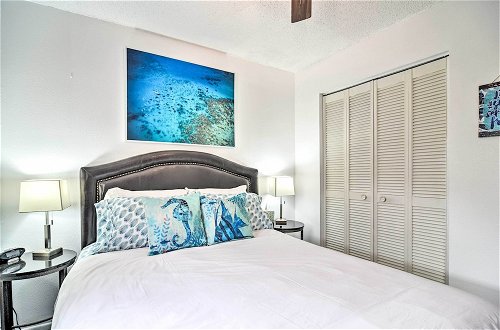 Photo 15 - Updated Condo Near Beach: Ideal Walkable Location