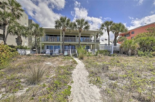 Photo 23 - Updated Condo Near Beach: Ideal Walkable Location