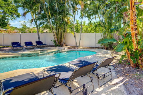Photo 4 - Colorful Vero Beach Vacation Rental With Pool