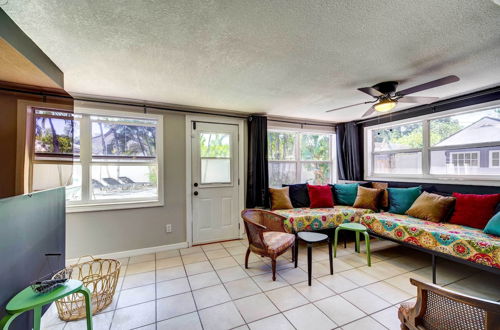 Photo 13 - Colorful Vero Beach Vacation Rental With Pool