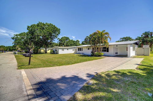 Foto 28 - Colorful Vero Beach Vacation Rental With Pool