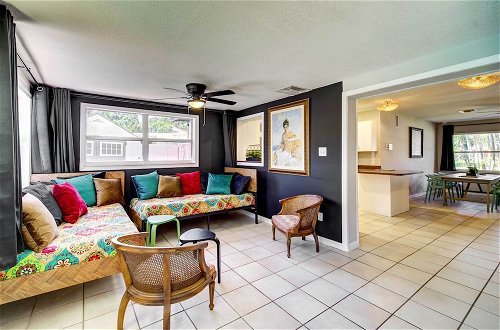 Photo 29 - Colorful Vero Beach Vacation Rental With Pool