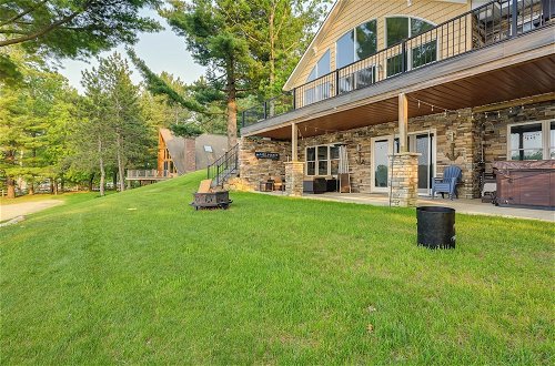 Foto 43 - Luxe Waterfront Home w/ Private Lake Access