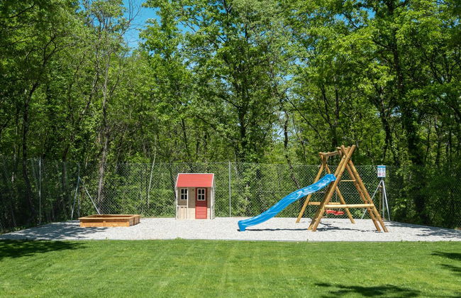 Villa PORTUM - Where Serenity & Comfort meet, Luxurious Woodland Retreat with Private Heated Pool & Amenities - Foto 35