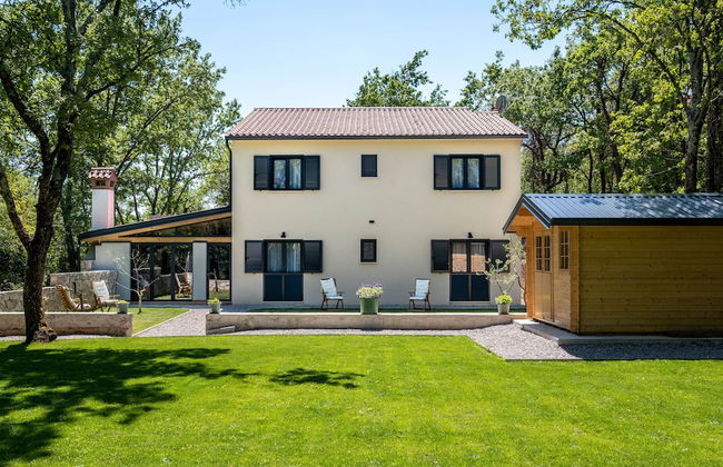 Villa PORTUM - Where Serenity & Comfort meet, Luxurious Woodland Retreat with Private Heated Pool & Amenities - Foto 42