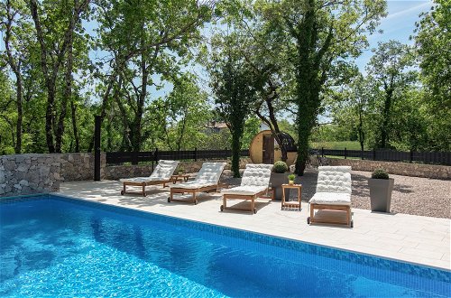 Foto 51 - Villa PORTUM - Where Serenity & Comfort meet, Luxurious Woodland Retreat with Private Heated Pool & Amenities