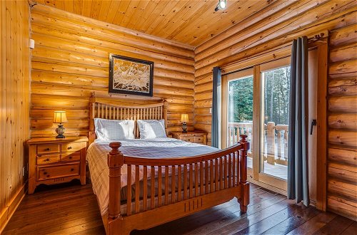 Photo 23 - Grand Duc 74 - Gorgeous log Cottage With Private hot tub Heated Pool and Sauna