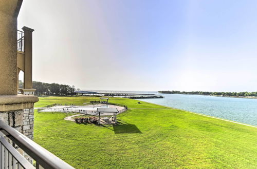 Photo 21 - Lakefront Corsicana Condo w/ Balcony & Pool Access