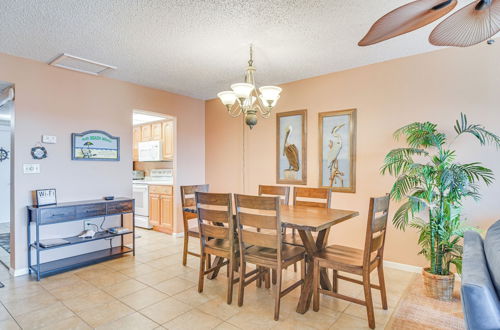 Foto 19 - Waterfront Condo w/ Patio & Pool on Madeira Beach