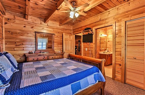 Photo 6 - Rustic Sevierville Cabin w/ Covered Porch