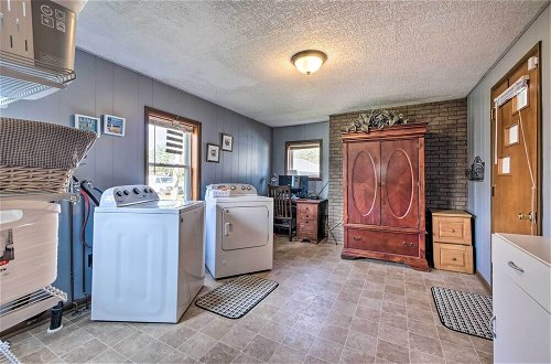 Photo 10 - Spacious Family-friendly Home in Massillon