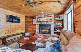 Photo 1 - Fully Remodeled Munds Park Woodland Cabin Getaway