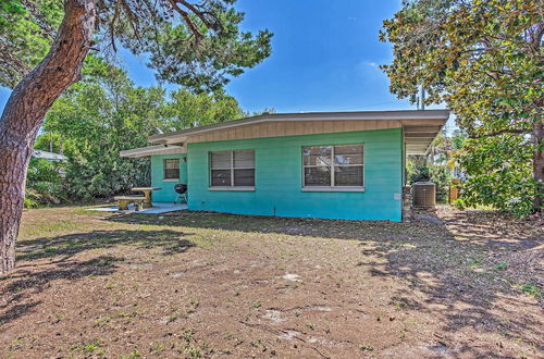 Photo 19 - Vibrant PCB Bungalow w/ Patio - Walk to the Beach