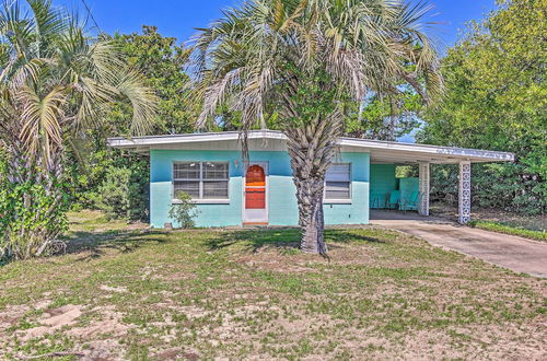 Photo 11 - Vibrant PCB Bungalow w/ Patio - Walk to the Beach