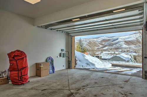 Photo 21 - Mtn-view Home W/hot Tub, 15min to Vail Resort