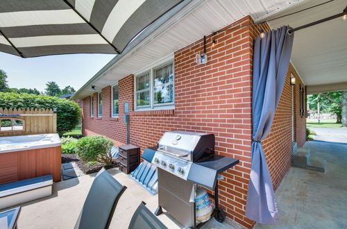 Photo 24 - Marietta Home w/ Private Hot Tub, Pool Table