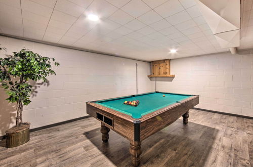 Foto 6 - Marietta Home w/ Private Hot Tub, Pool Table