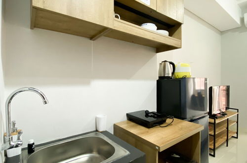 Photo 9 - Chic And Cozy Studio Apartment At Transpark Juanda Bekasi