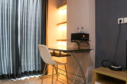 Photo 10 - Cozy Stay Studio At 27Th Floor Daan Mogot City Apartment