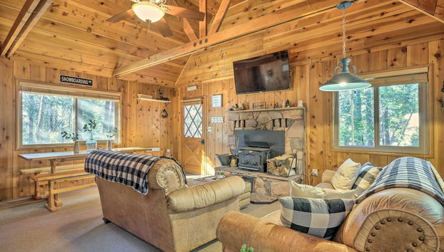 Cozy Cabin ~ 3 Mi to Big Trees State Park - Foto 2