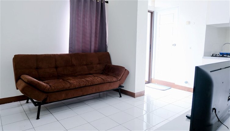 Photo 1 - Cozy And Homey 1Br Apartment At Gateway Ahmad Yani Cicadas