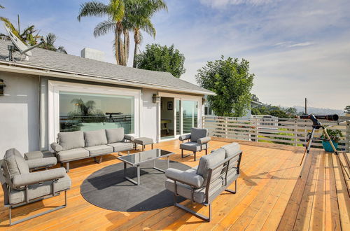 Foto 9 - Bright Whittier Home With Spacious Deck